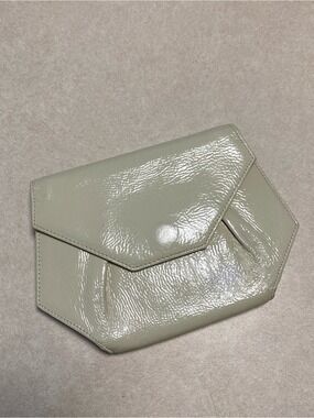 Hobo International Belt Bag Cream Hexagon silhouette leather clutch